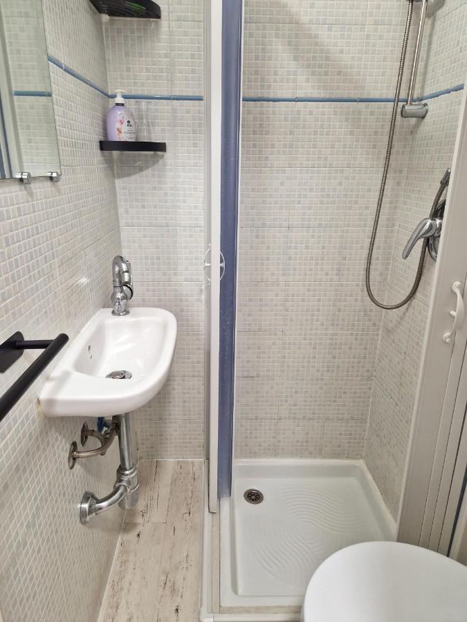 Ana'S Place Torino 4 Apartment ภายนอก รูปภาพ